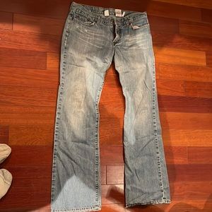 Lucky Brand lowered peanut size 32